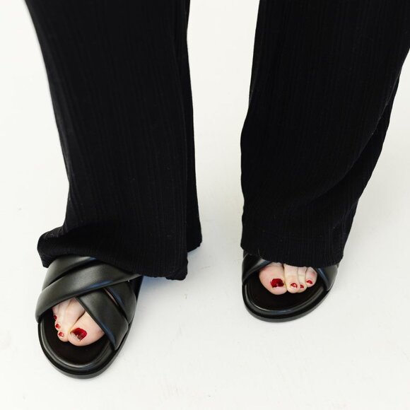 Anine Bing Lizzie Slides in Black - Picture 1 of 4